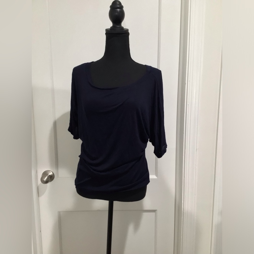 Dark blue loose fitting casual T-shirt